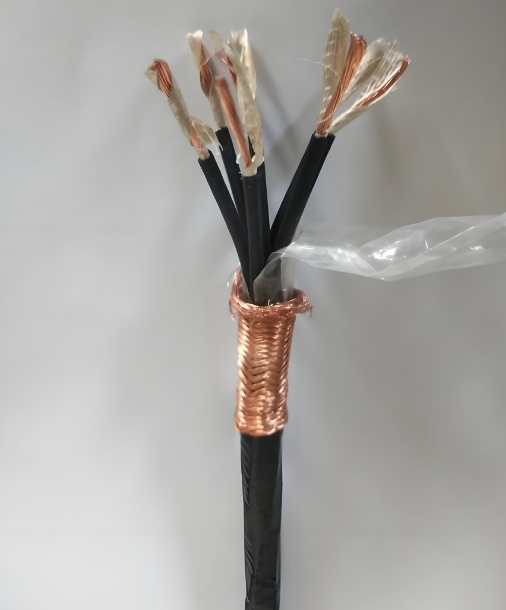 金聯(lián)宇電纜分析電纜護(hù)套越厚質(zhì)量就越好嗎？其實(shí)不然！.jpg